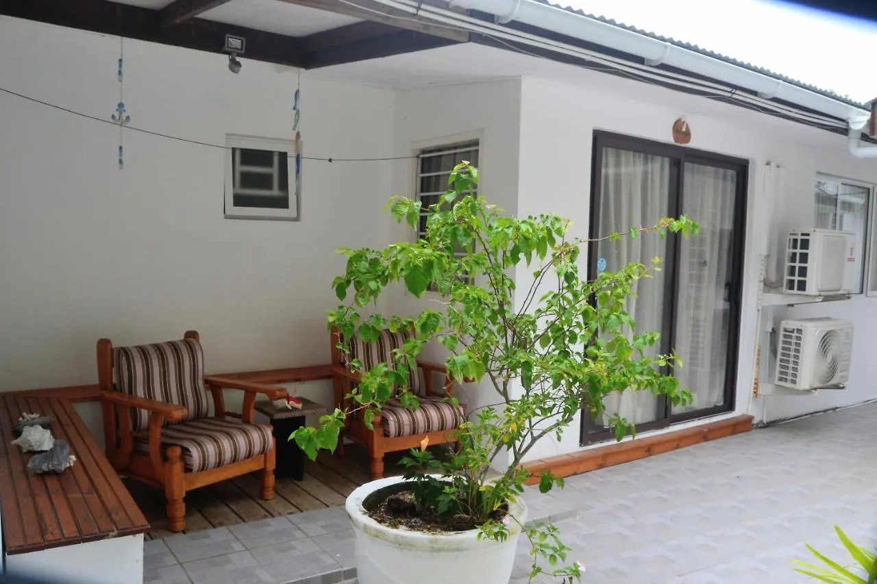 Penzion Hotel The Beach House Beau Vallon