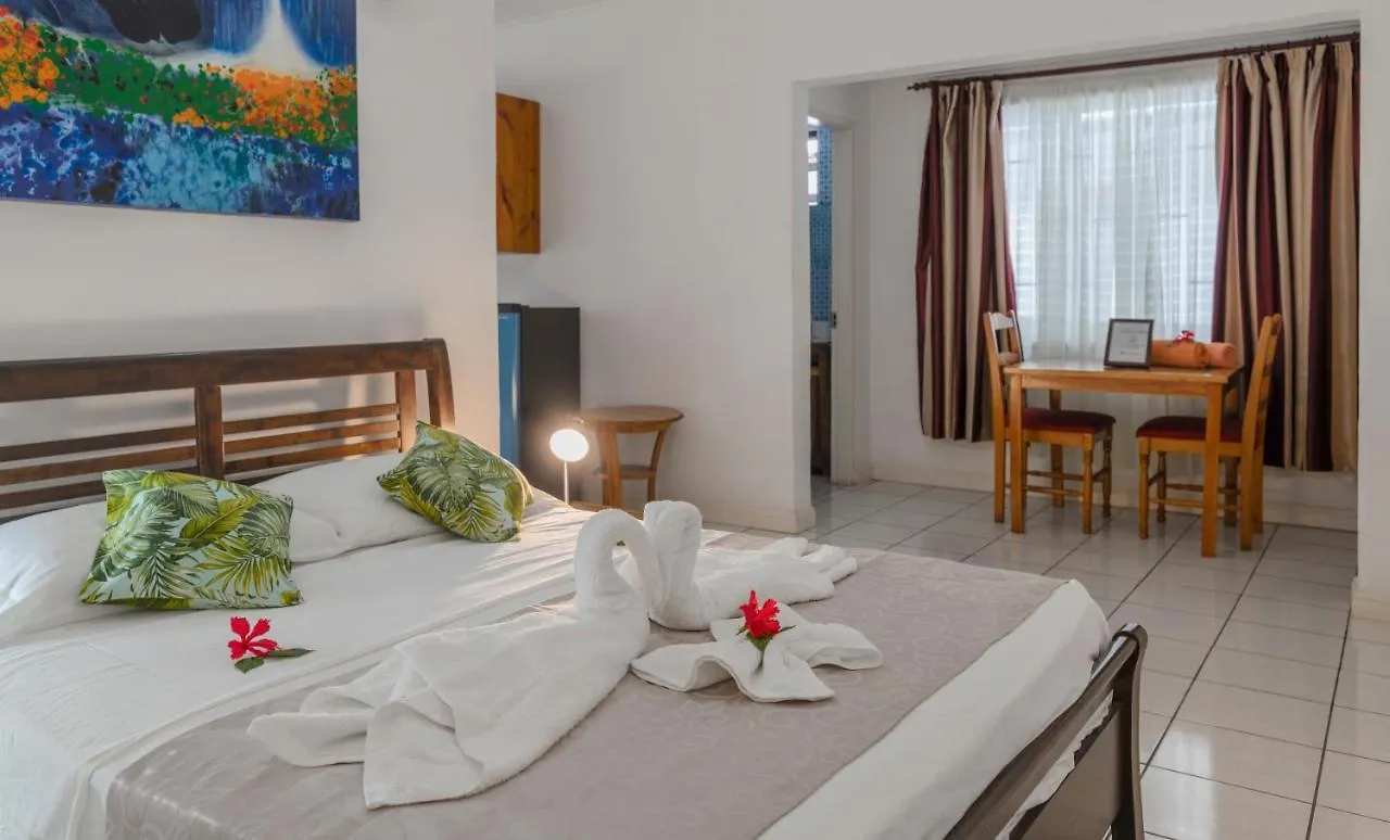 Penzion Hotel The Beach House Beau Vallon