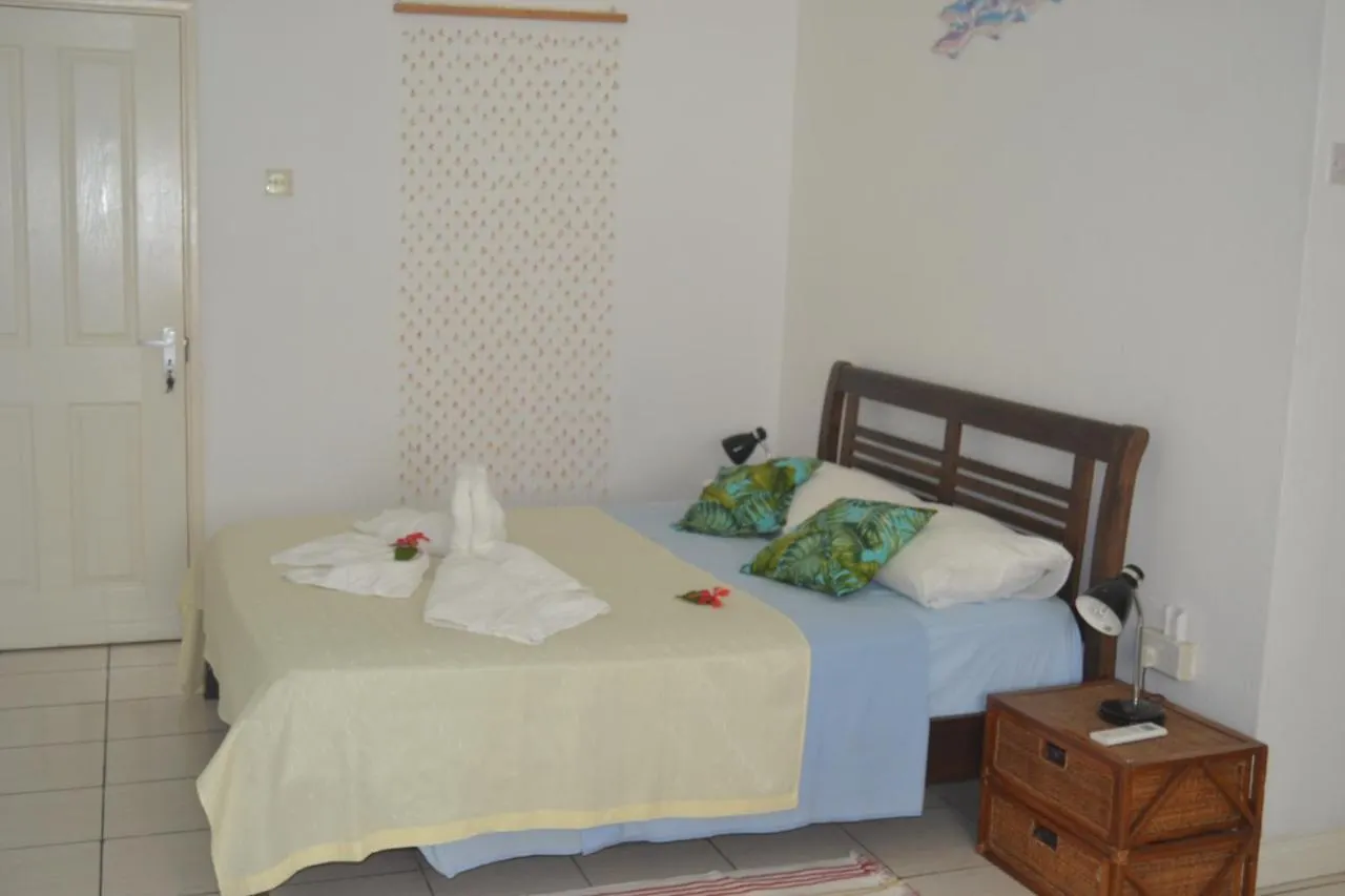 Hotel The Beach House Beau Vallon  Beau Vallon (Mahe)